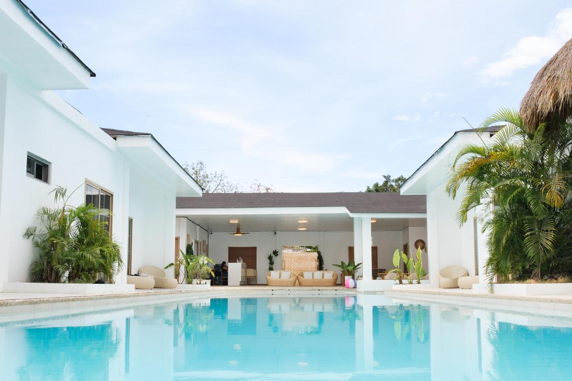 Seapearl Of Alona Hotel Panglao Exterior photo